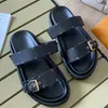 Diseñador mujer Zapatillas hombres zapatillas Gear bottoms Chanclas mujeres lujo sandalias moda causal flip flop23