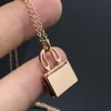 Lyxdesigner hänge halsband mode halsband för man kvinna h brev designers märke smycken mens kvinnor trendiga personlighet kassakedja dropshipping