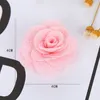 装飾的な花10pcs/lot 4cm Camellia diy Flower for Girls Hair Accessoriesハンドクラフトのためのクリップ
