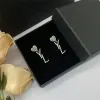 Pendientes de plata con diamantes Joyas de diseñador Pendientes de oro a la moda para mujeres Pendientes con forma de corazón Pendientes de aro para mujer Joyas de boda 23691D