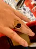 클러스터 링 트렌디 한 페미니스트 골드 컬러 도금 표범 스팟 인쇄 둥근 표면 반지를위한 원형 표면 반지 캐주얼 사무실 화려한 섹시한 보석