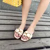 Zomer Dames Sandalen Leer Vierkante Neus Platte Schoenen vrouwelijke Mode Dragen Flip-flops slippers vrouwen luxe lederen brief