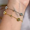 Charm Bilezikler Roman Naklıları Kadınlar İçin Kristal Bilezik Kadınlar Paslanmaz Çelik El Bağlantı Zirkon Yuvarlak Bransoletki Damskie Vintage Mücevherat