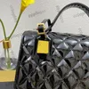 Borse da zaino in pelle verniciata nera di design da donna Borse a tracolla da viaggio in metallo dorato di grande capacità Tasca da viaggio per ragazze Pochette da esterno Borse firmate Sacoche 25CM