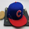 Topp nya Chicago Royal Blue Color Hats Man Cool Baseball Caps Vuxen Flat Peak Hip Hop Fitted Cap Men Kvinnor Fullt stängt Gorra239A