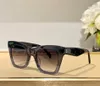 Cat Eye Square Black Havana / Grey Gradient Femmes Designer Sunglasses Sonnenbrille Gafa de Sol UV Eyewear avec boîte