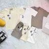 kläder väsentliga barn spårar ess pojkar designer t skjortor shorts flickor småbarn barn casual tshirts byxor mode baby spädbarn pullover barn ungdom kläder