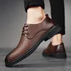 Derby buty mężczyźni pu codziennie koronkowy kolor stały kolor okrągły stóp anty-skid wygodne oddychające buty biznesowe duże 38-48