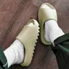 Tofflor original män tofflor mjuka sandaler kvinnor strand casual skor ljus eva glider märke för män flip flops lyx sommaren mäns sandal z0328