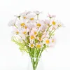 Flores decorativas 5pcs 50cm White Daisy Artificial Silk Flower Bouquet Bouquet Decoração de casamento Valentins Home Garden Diy Fake Acessorie