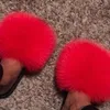 Sandales Nouvelle Arrivée Chaude Femmes Chaud En Peluche De Fourrure Pantoufles Dames Coloré Attrayant Ry Diapositives Fille Maison Moelleux Doux Chaussures Plates 230417