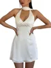 Vestidos casuais femininos com decote em V babados mini vestido sem mangas sem costas amarrar frente única vestido de fada Aline Y2k (branco2 grande)