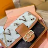 şık yeni kadınlar moda omuz çantaları daphne vintage postacı çanta deri kapak çanta zinciri ile crossbody bayan tasarımcı çanta d2210223f