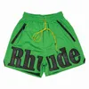 Shorts masculinos A versão certa do shorts de basquete respiráveis de tecido de malha bordada de couro RHUDE para homens