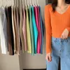 Jerséis de mujer, jerséis de punto ajustados a la moda para otoño e invierno, Tops básicos informales de manga larga con cuello de pico para mujer, camisas de fondo elásticas para mujer