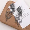 Dangle Earrings Dvacaman 2023 Fashion Rhinestone Tassel Drop for Luxury Full Crystal Statement Jewelry Accessoriesギフト