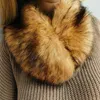 Prezenty świąteczne Zimowe kobiety Faux Fur Cape szalik zima ciepłe futra eleganckie akcesoria szal zimowe prezenty Faux Fox Fur Sc191z