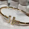 V-Gold-Doppel-T-Armband, 18 Karat Roségold, halber Diamant, halber Perlmutterfalter, Gutschein, elastisches Fritillaria-Diamantarmband für Damen