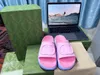 Män präglade sammanlåsande g Slide tofflor Kvinnor Skum Tjock botten Summer Beach Slides Non Slip Rubber Sole Platform Sandaler Flip Flops