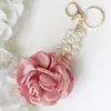 Keychains Rose Shape Cloth Flower Ball Keychain Key Ring for Women Bag Pearl Car Pendant Jewelry Presents Trinket Chain EH400