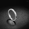 Bröllopsringar Tre Zircon Titanium Metal Steel Ring Kvinnliga japanska och koreanska personlighet Rostfritt par
