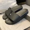 Kvinnliga män gummi glid toffel nummer sandaler designer glider kausala icke-halk strand glider sommar flip flops utomhus blommplattform tofflor