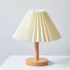 Table Lamps USB Powered Modern Wood Korean Pleated Lamp LED Night Light For Bedroom Illumination Gift Wooden Bedside Kids Room Decor