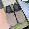 2023 Sandaler för kvinnor Mens Interlocking Platform Slip On Sandal Cut Out Rubber Designer Slides Blondie Flip Flops thong Sliders Beach Shoes