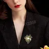 Kobiety eleganckie puste pozostawienie wykwintnych kryształowych pinów broszki kreatywne swobodne modne metalowe odznaki partyjne biżuteria