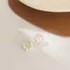 Studörhängen Petal Pearl For Women Korean Fashion Petite Geometric Woman Earring Trendy Jewelry Accessories Wholesale 2023