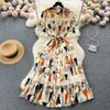 2023 Vestidos casuais Runway Summer Designer Minivestido Feminino Decote O Manga Curta Cinto Estampado Floral Cinto com Rendas Ocas Vestido com Costura de Renda