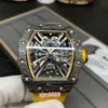 Montre RM12-01 Équipée d'un tourbillon flottant Mouvement à remontage manuel Boîtier en fibre de carbone Miroir en verre saphir