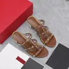 Sandalias de mujer de tacón alto con remaches acolchados, zapatillas planas de 65mm, piel de oveja de calidad superior para mujer