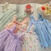 Robes de fille mignonne marguerite brodée jarretelle maille filles robe d'été fleurs colorées doux bébé fête d'anniversaire robe de princesse 1-6T 230609