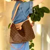 Högkvalitativ lyxdesigner Bag Womens Soft Leather Handväska axelväska damer messenger väska klassiska plånböcker Koppling Tygväska Grace Totes Shopping Crossbody Väskor