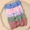 Haarschmuck 5 Teile/los Macaron Farbe Baby Nylon Bogen Stirnband Weiche Zopfmuster Bowknot Turban Headwrap Mädchen Kopfbedeckungen