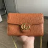 Högkvalitativ designare väska kvinnor guldkedjor prägla axelväskor crossbody väska lady clutch handväska messenger gg tote väska handväskor plånböcker ryggsäck kvinnliga plånböcker