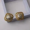 Nyaste mode 18K Gold Plated Luxury Designers Letters Stud Geometric Famous Women Round Rhinestone Pearl Earring Wedding Party Jewerlry Accessorie