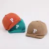 Casquettes de baseball Doit Baby Baseball Cap Soft Brim P Broderie Garçon Fille Snapback Chapeau Simple Enfants Hip Hop Soleil pour 1 à 4 ans