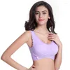 Soutien-gorge de sport de tenue de yoga sans anneau en acier et dentelle sexy rassemblant la croix mince antichoc