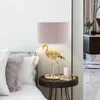 Bordslampor modern guld flamingo för sovrum harts djur skrivbord lampa vardagsrum dekoration sängen el nattljus hem dekor