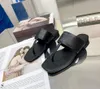 2024 Luxury Draply Flat Thong Slippers Slides Summer Fashion Beach Indoor Flip Flops Leather Lady Women Shoes Ladies Slippers Size 35-42