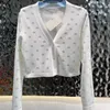 2023 رسالة الربيع A Cardigan Women Women Sweater V أزياء الرقبة على غرار الطراز الطويل على الطراز