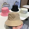 Projektantka męska kapelusz luksusowe składane kapelusze damskie Stripe Plaid Fisherman's Beach Sunshade Caps S Bowl męski C265V