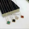 Pendant Necklaces Fashion Flowers Fourleaf Clover Cleef Womens Luxury Designer Necklace Necklaces Jewelry J230612