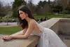 Julie Vino Vestido de Noiva Backless Decote em V Aplique Vestidos de Noiva Custom vestido de novia Sweep Train Castle Vestidos de Noiva Baratos