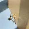 Anelli con lettera di design Anelli di pera di design classico di lusso da donna Gioielli di moda per gli amanti Anello di coppia per il regalo della festa nuziale 2306124BF