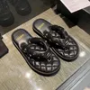 chanells sandals mode femmes pantoufles sandales de créateurs noirs / blancs camélia fleurie flip flip flops de luxe Summer plage sorties de chaussures 777