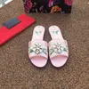 Neue Sommerblume Strass Hausschuhe Slides Sandalen offene Zehen flache Absätze Damen Luxus Designer Lederlaufsohle Mode Freizeitschuhe Fabrikschuhe Größe 34-42