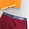 Underpants Designer 2023 Men Boxers Man Underwear Solid Color Sexy Breattable Mens Underwears Märke Boxer Bekväm bär tre stycken i en låda är valfri 1p